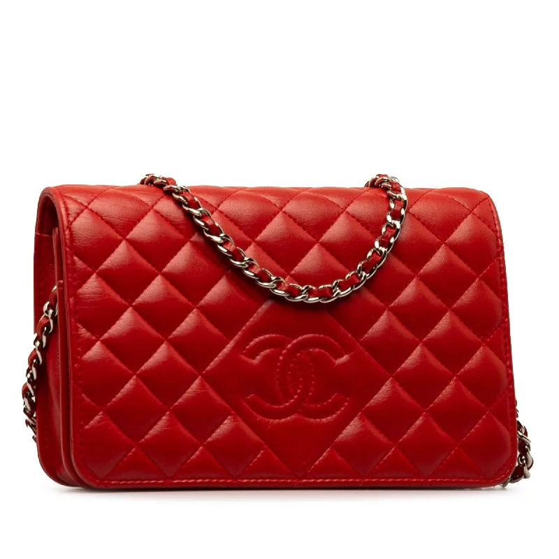 Chanel bags with exclusive seasonal designs and materialsChanel Diamond CC Lambskin Wallet on Chain (0Q7xkL)