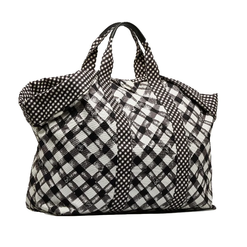 Chanel bags with exclusive seasonal designs and materialsChanel Gingham XXL Tote (FDvtAx)