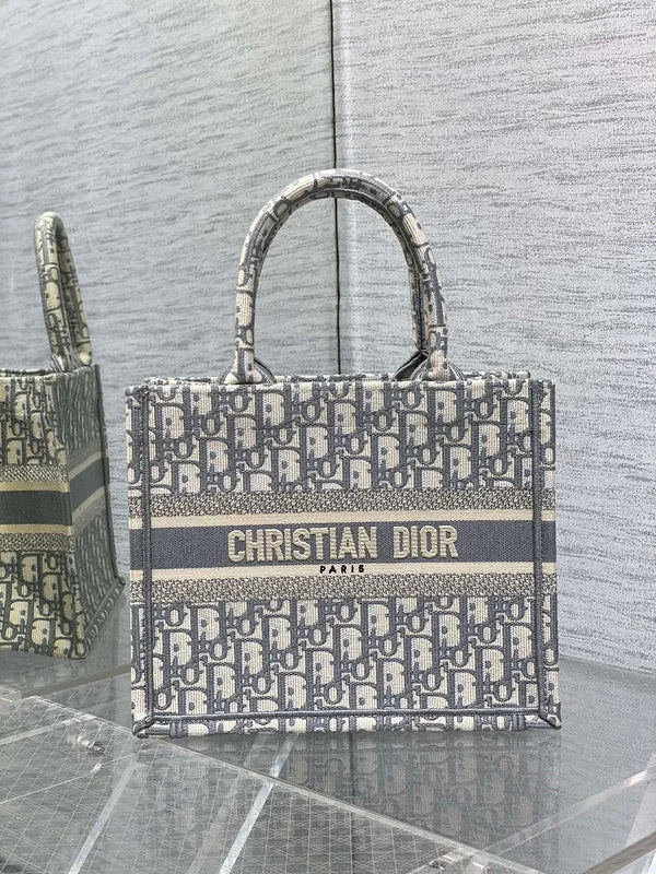 Luxury Christian Dior crossbody bags with a chain - link strapGAK BAGZ - Dior Bags - 1035