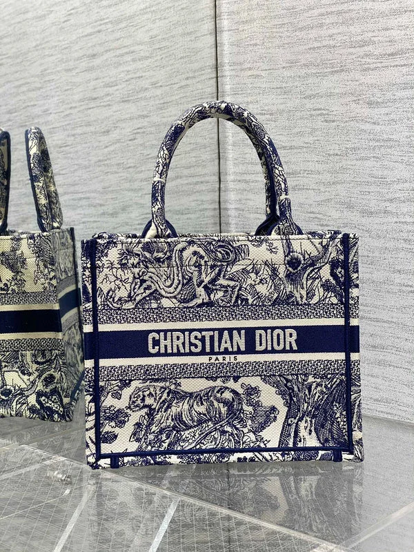 Luxury Christian Dior crossbody bags with a chain - link strapGAK BAGZ - Dior Bags - 1056