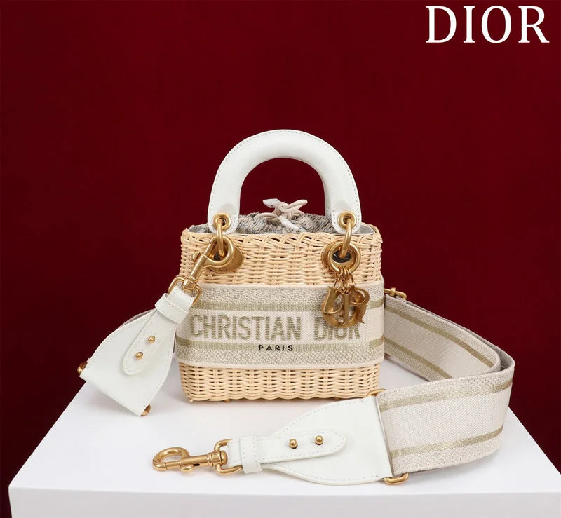 Luxury Christian Dior crossbody bags with a chain - link strapGAK BAGZ - Dior Bags - 139