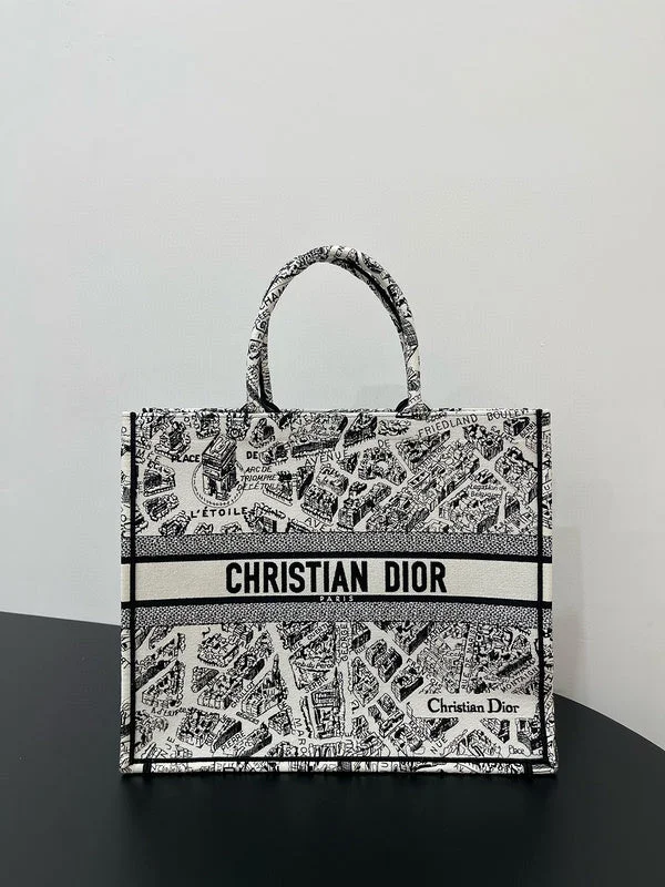 Christian Dior Saddle bags with a patent leather finish for a shiny lookGAK BAGZ - Dior Bags - 1574