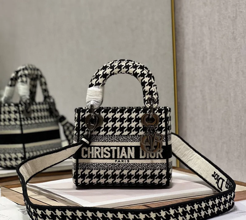 Christian Dior Saddle bags with a studded trim for a bold lookGAK BAGZ - Dior Bags - 1783