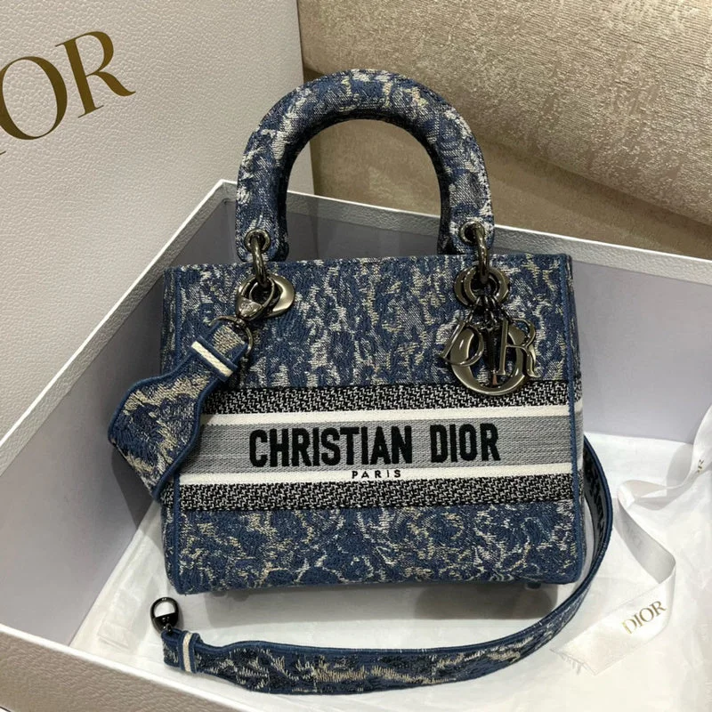 Luxury Christian Dior crossbody bags with a chain - link strapGAK BAGZ - Dior Bags - 2068